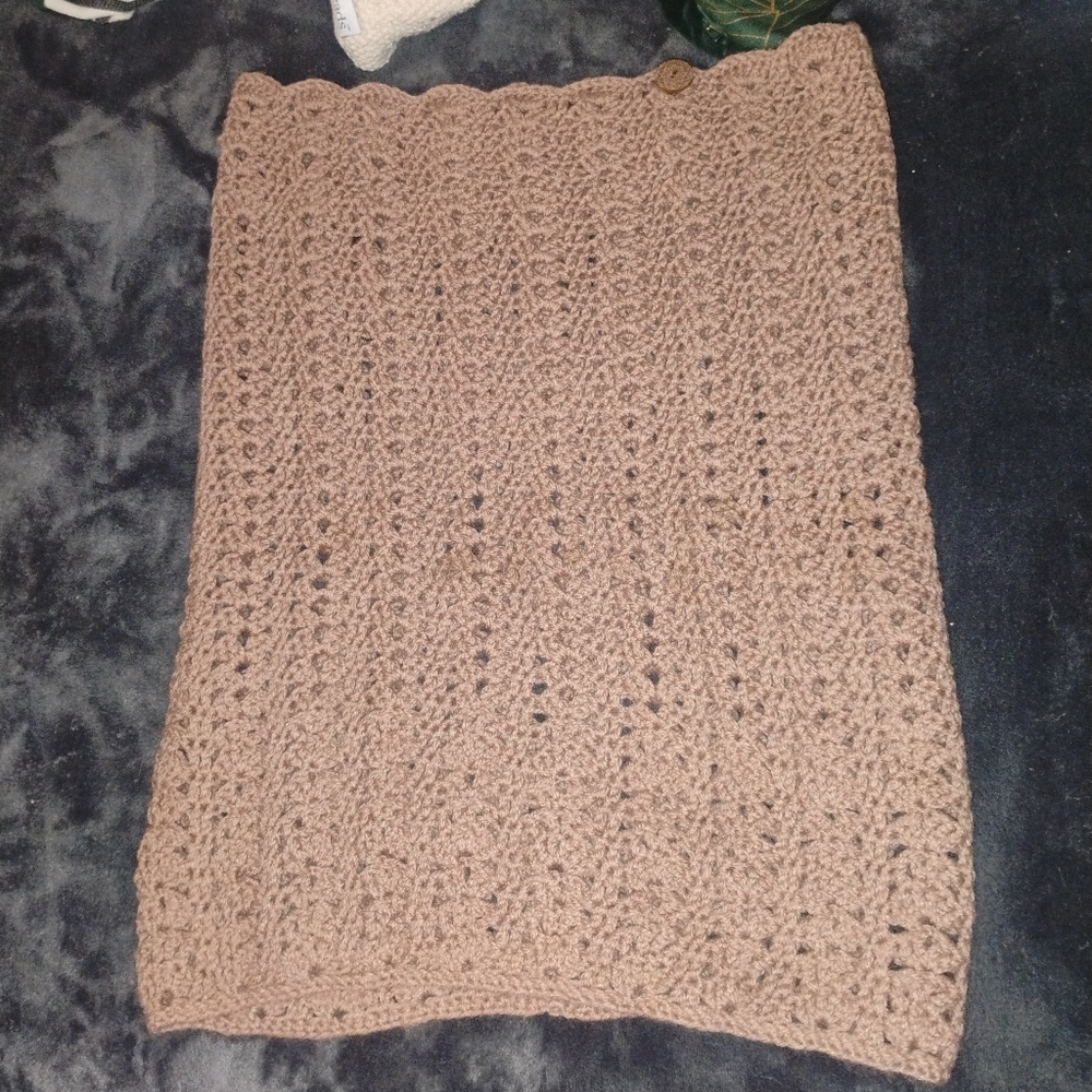 Hand Crafted Lacy Mauve Tan Crochet Cowl Neckwarmer NEW - Picture 3 of 10